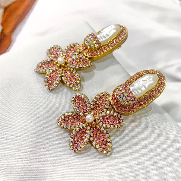 Earing Set alternate view